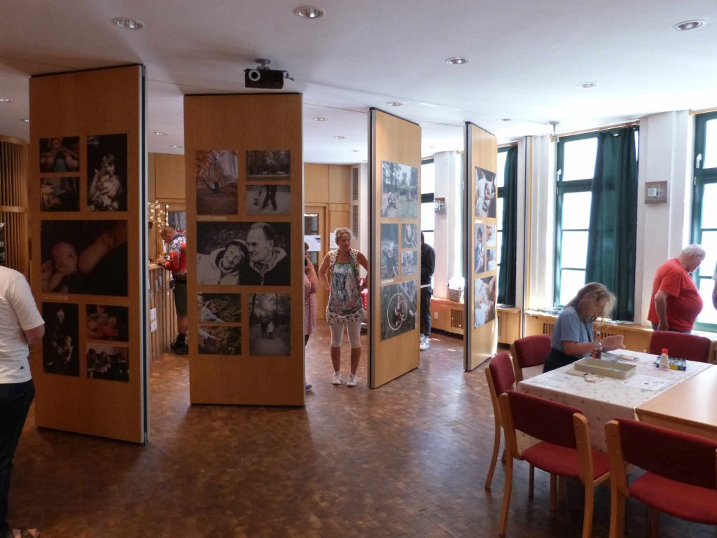 Fotoausstellung in der Oase, Schloßstr. 6